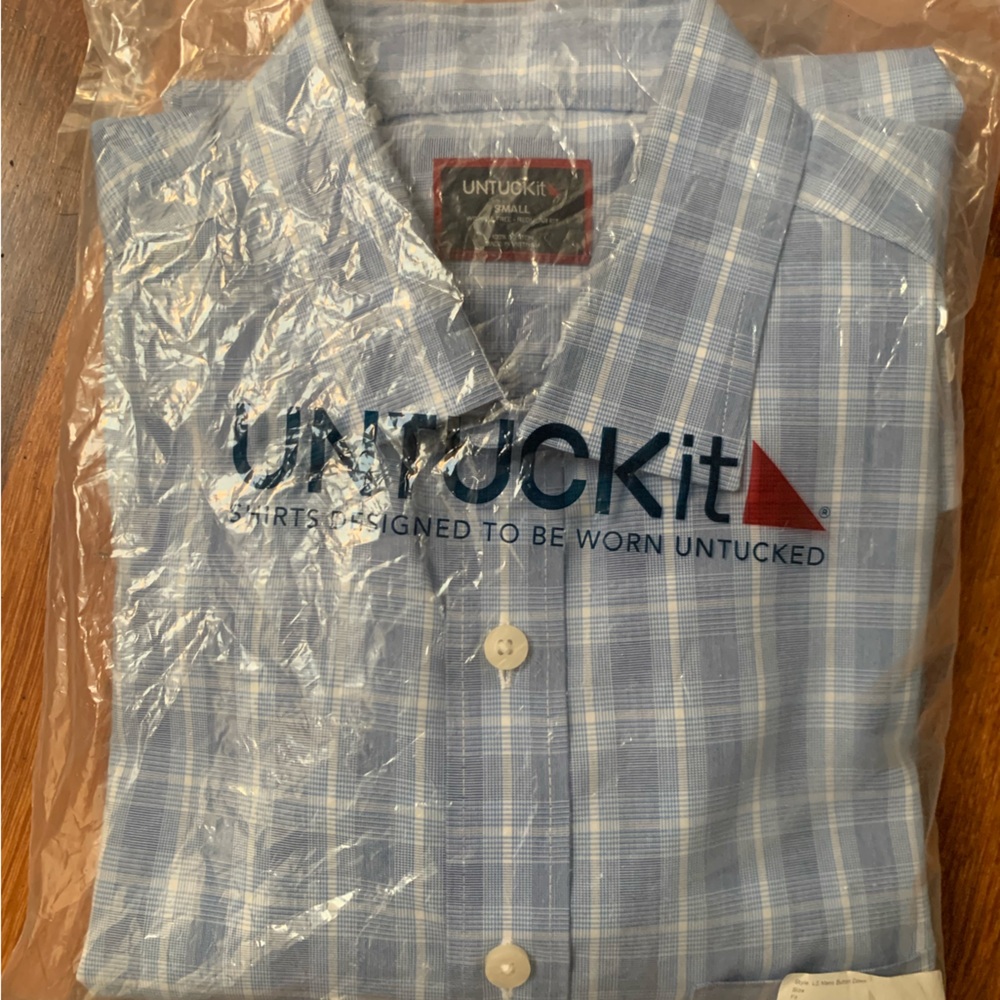 UNTUCKIT SHIRT SIZE SMALL TRADITIONAL FIT NWT
